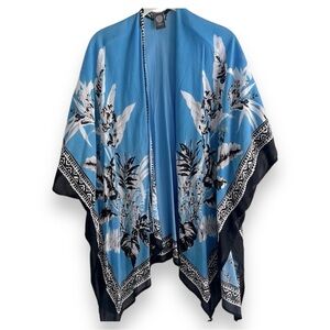 Vince Camuto Open Front Kimono One Size Blue with White Lilies & Navy Edging